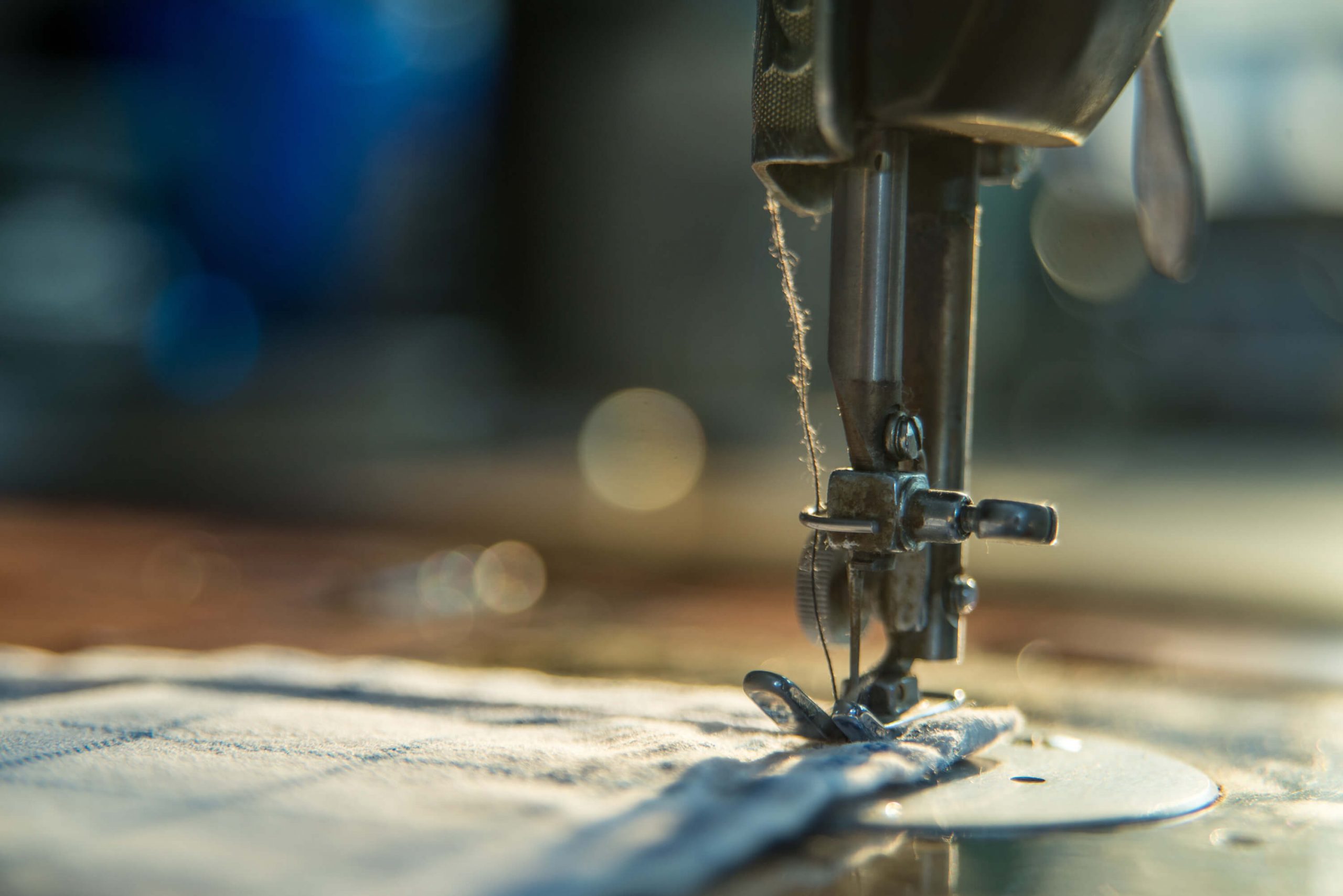 automatic sewing machine working with blanket